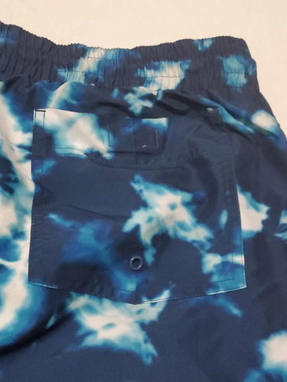 Old Navy Blue Tie-Dye Surfing Beach Swim Trunks L
